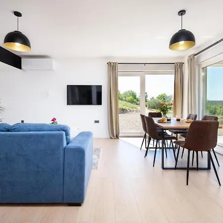 Casa Bella Vista * Trget